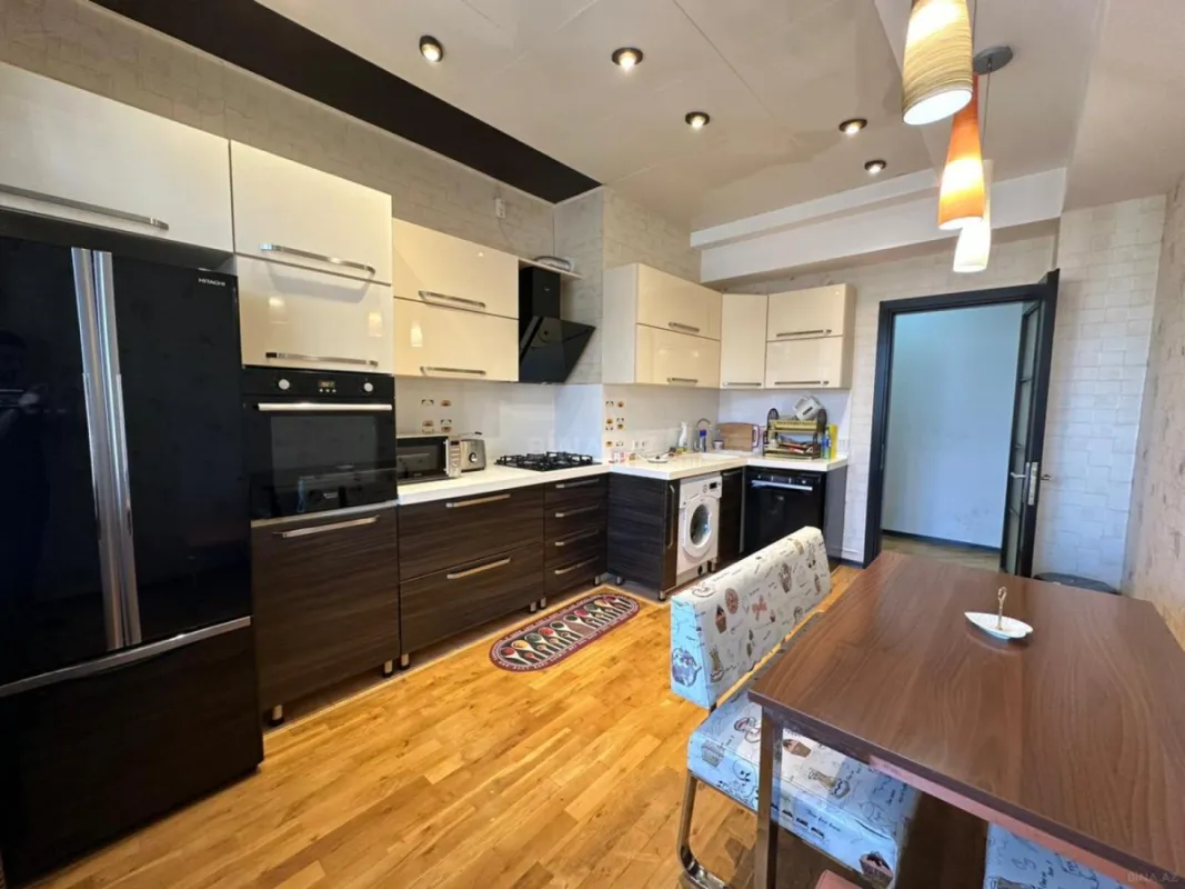 Kirayə verilir 3 otaqlı mənzil 120 m²