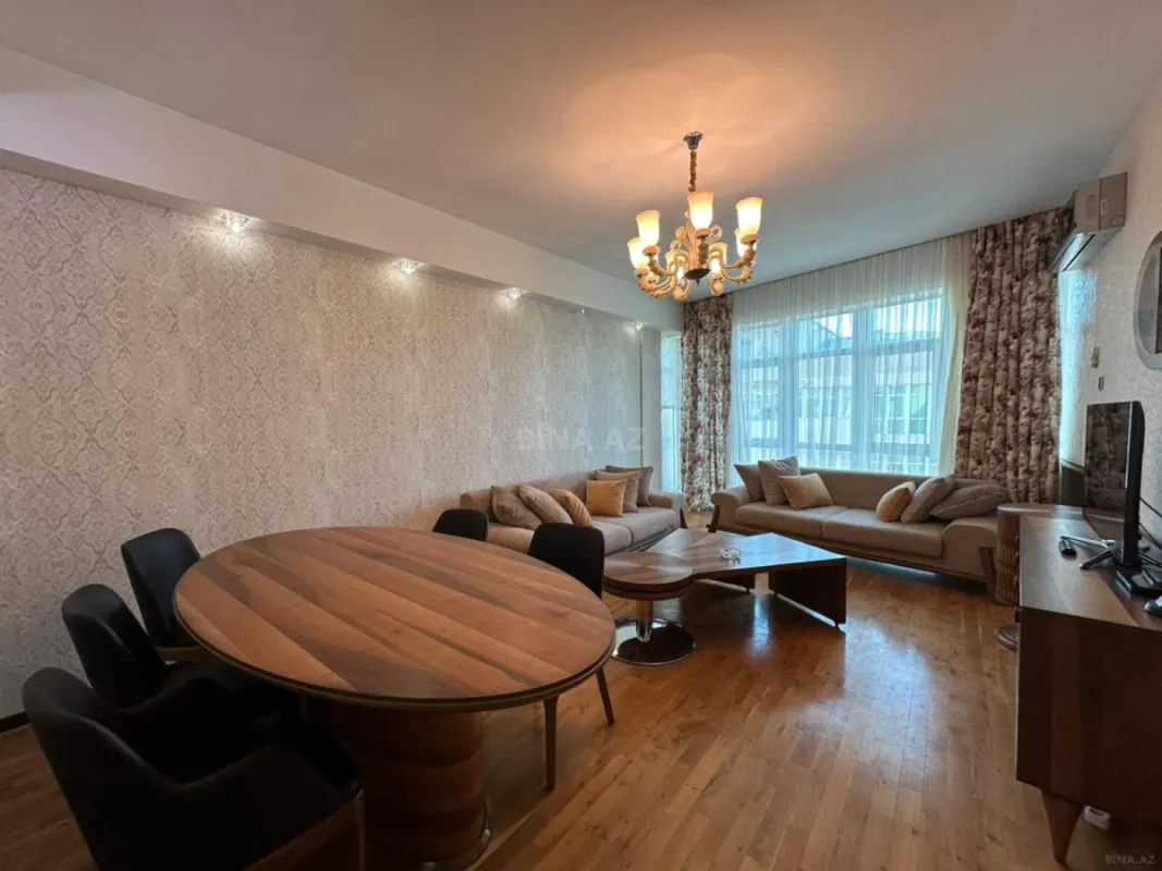 Kirayə verilir 3 otaqlı mənzil 120 m²