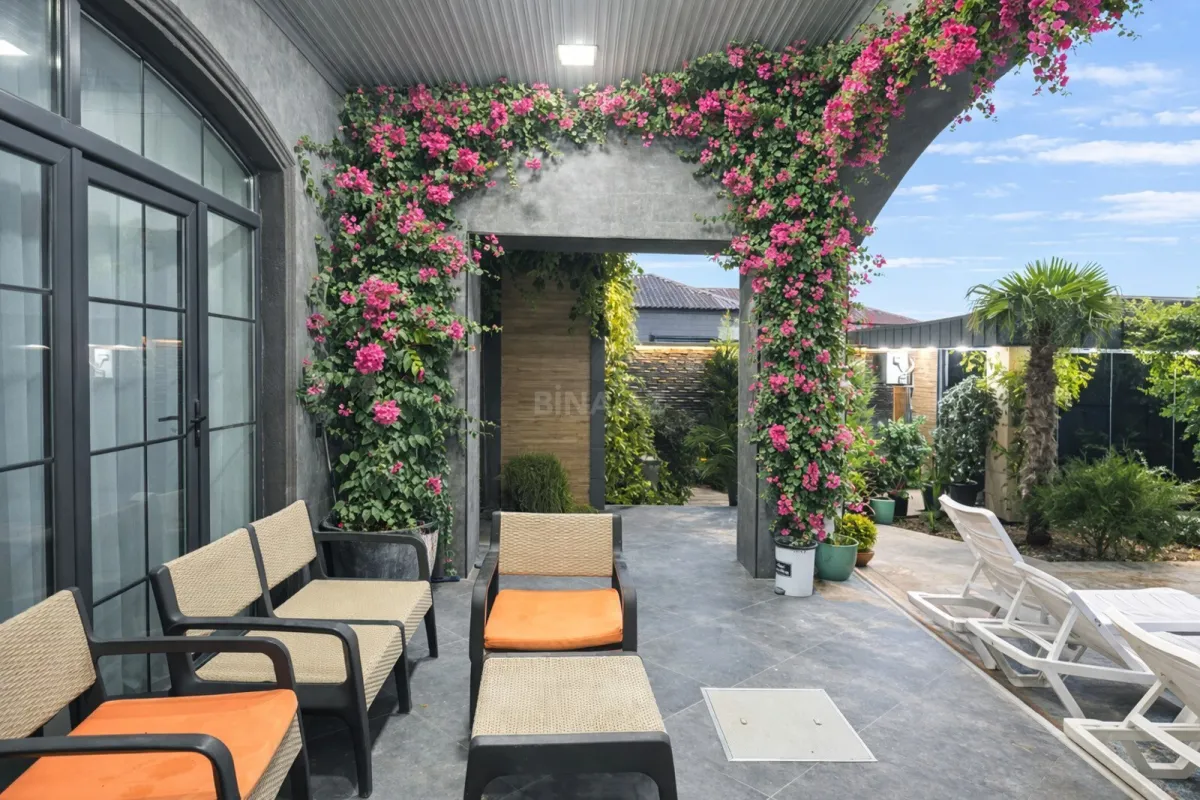 Satılır 5 otaqlı həyət evi 200 m²