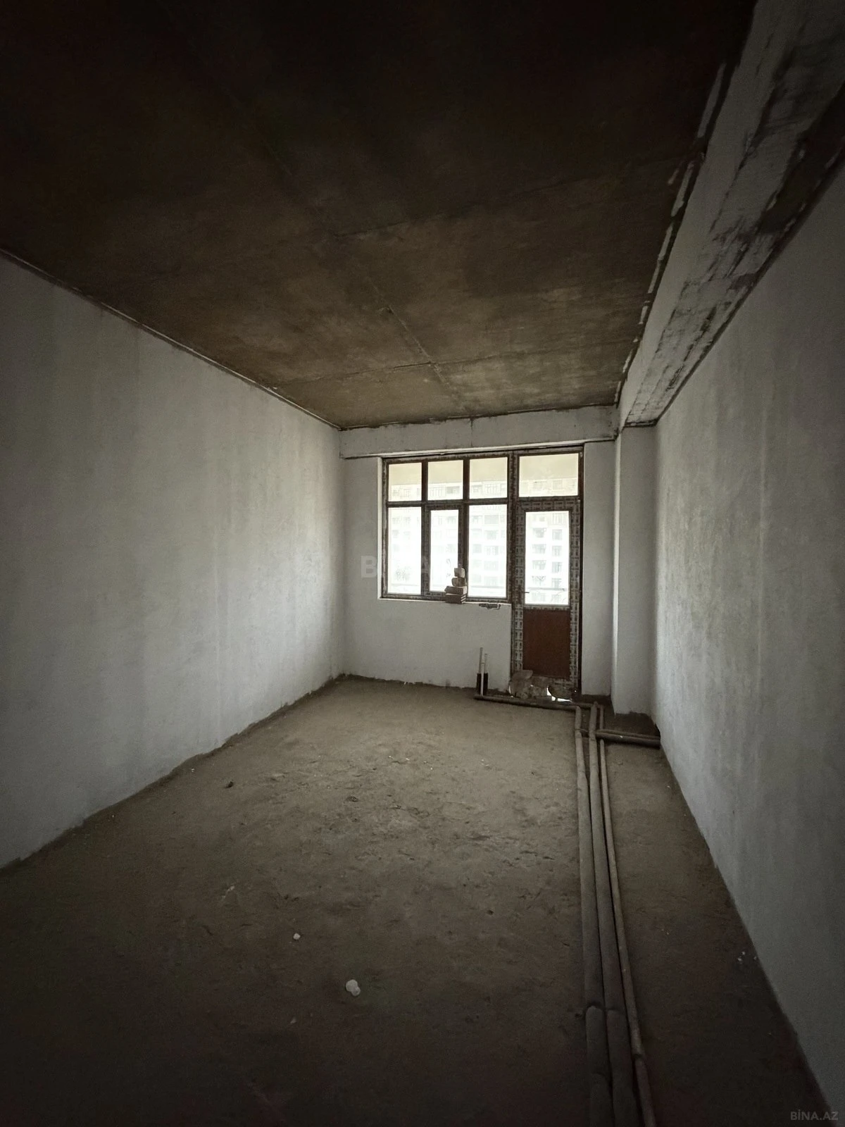 Satılır 3 otaqlı mənzil 112 m²