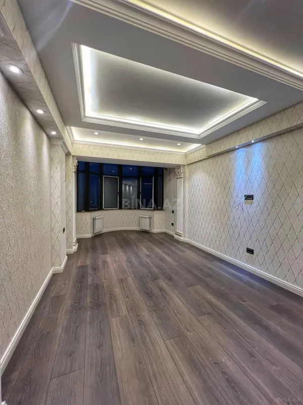 Satılır 2 otaqlı mənzil 113 m²