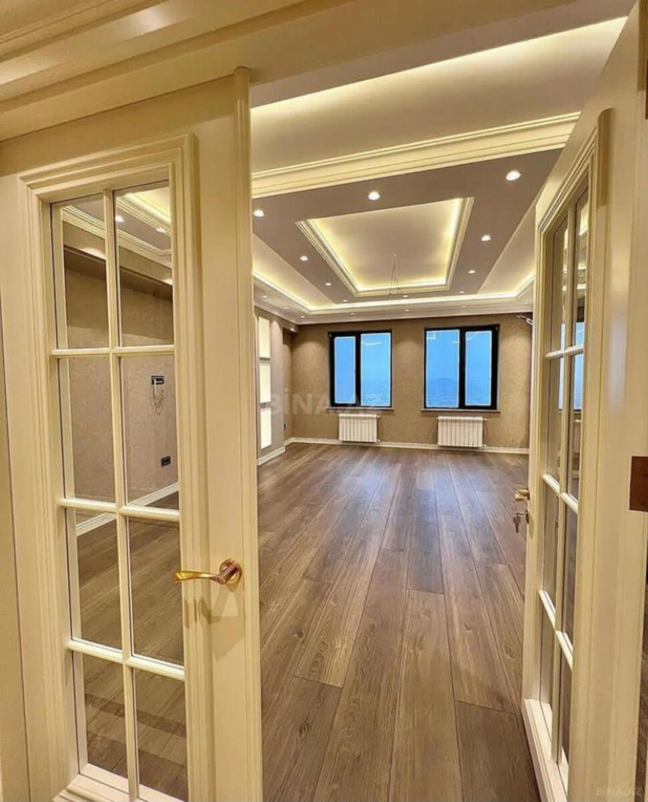 Satılır 2 otaqlı mənzil 113 m²