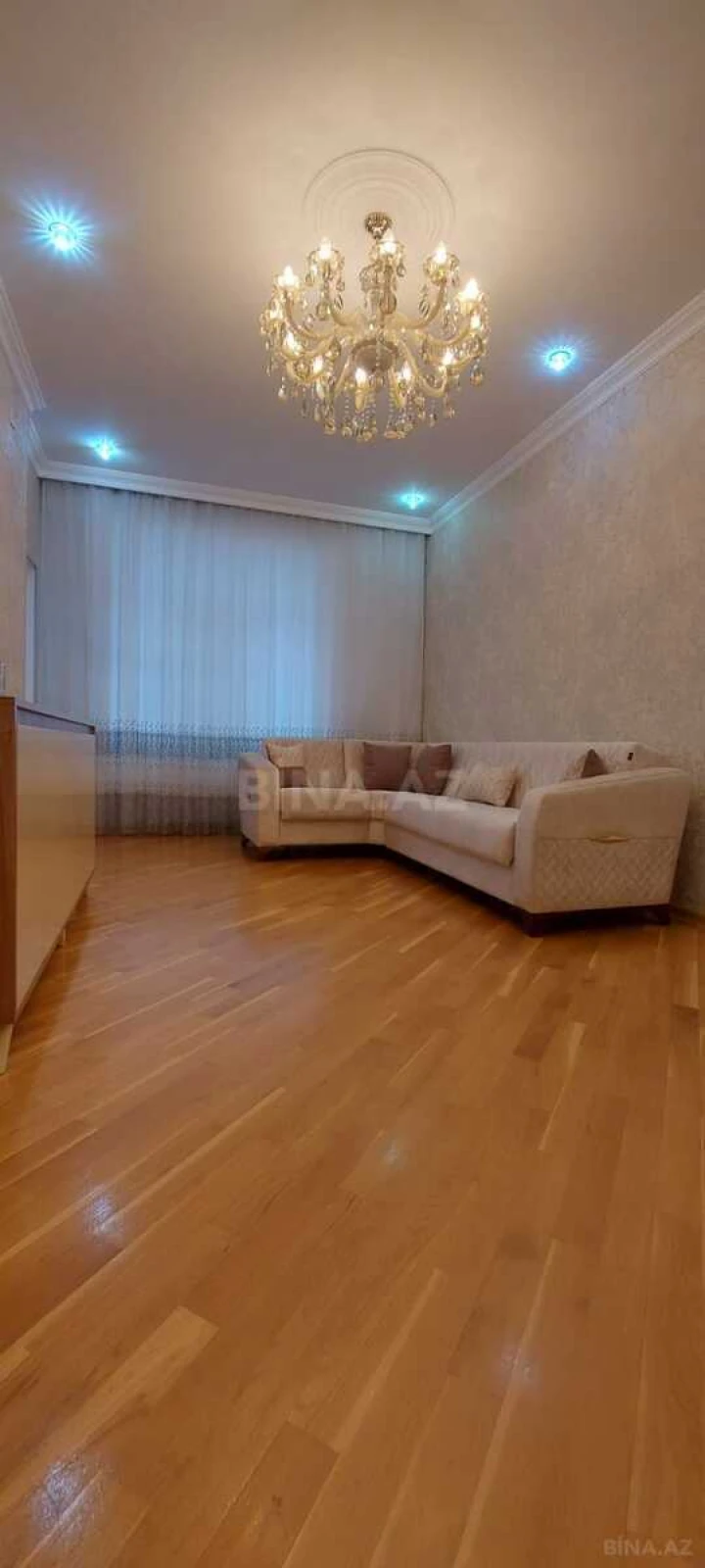 Satılır 2 otaqlı mənzil 60 m²