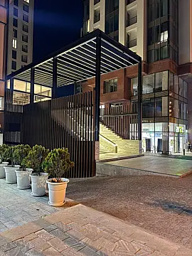Satılır 5 otaqlı mənzil 280 m²