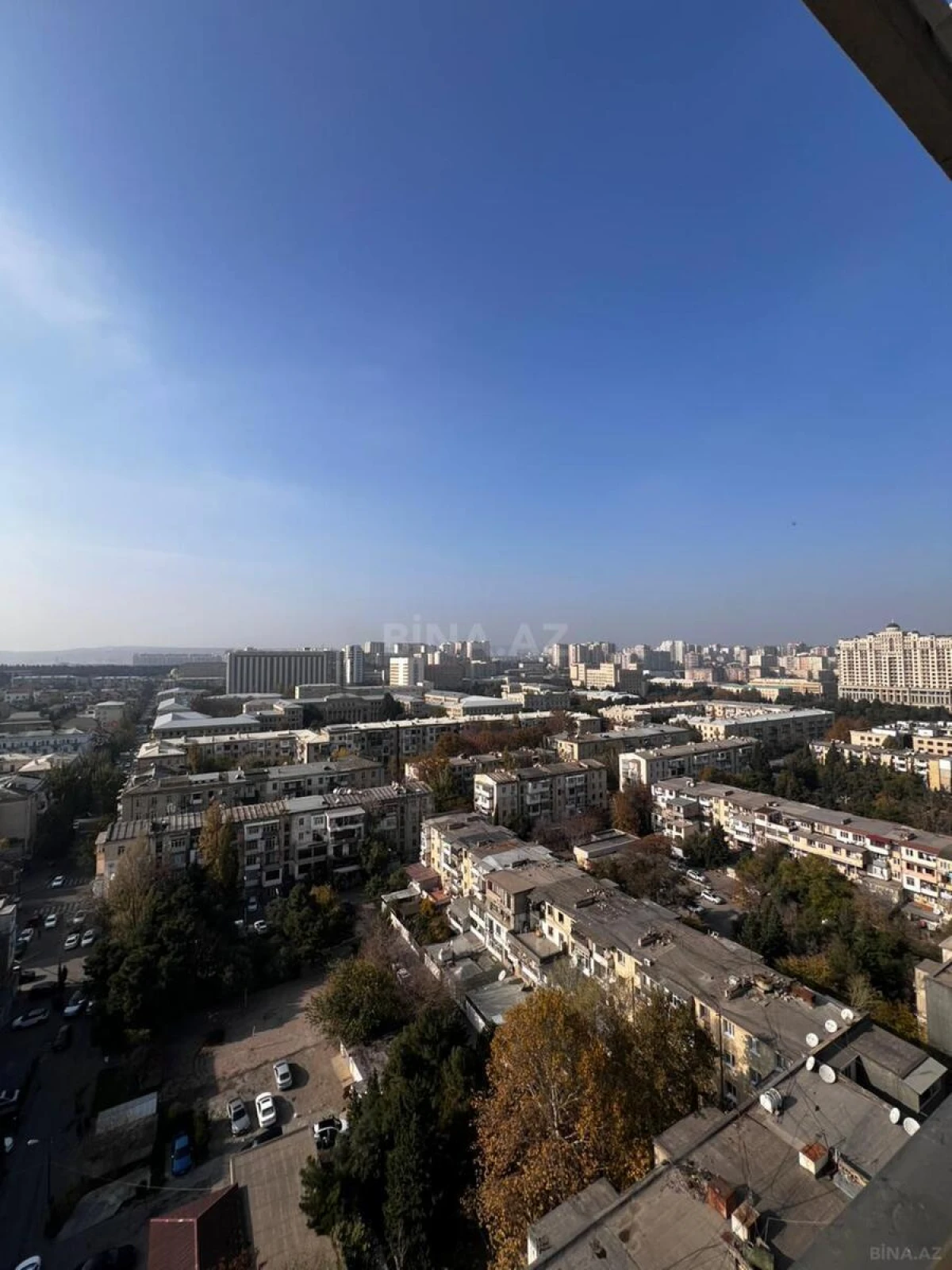 Satılır 5 otaqlı mənzil 280 m²