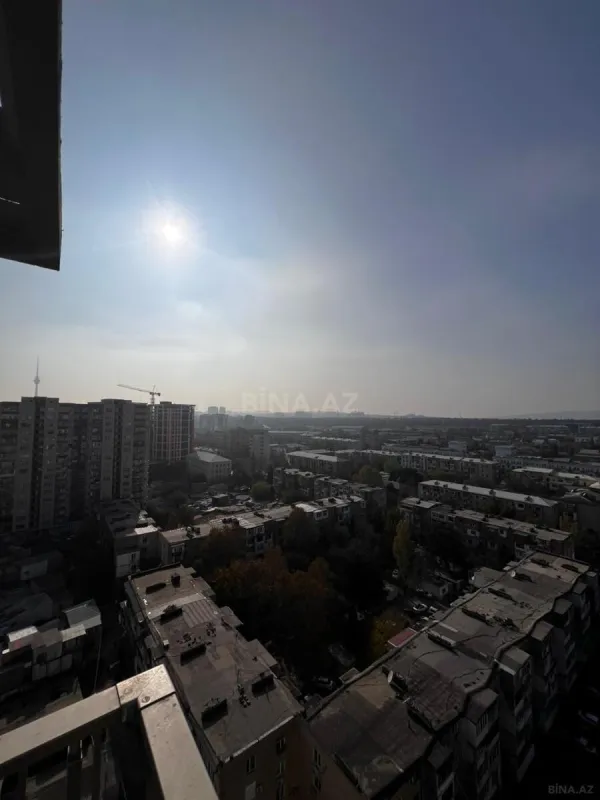 Satılır 5 otaqlı mənzil 280 m²
