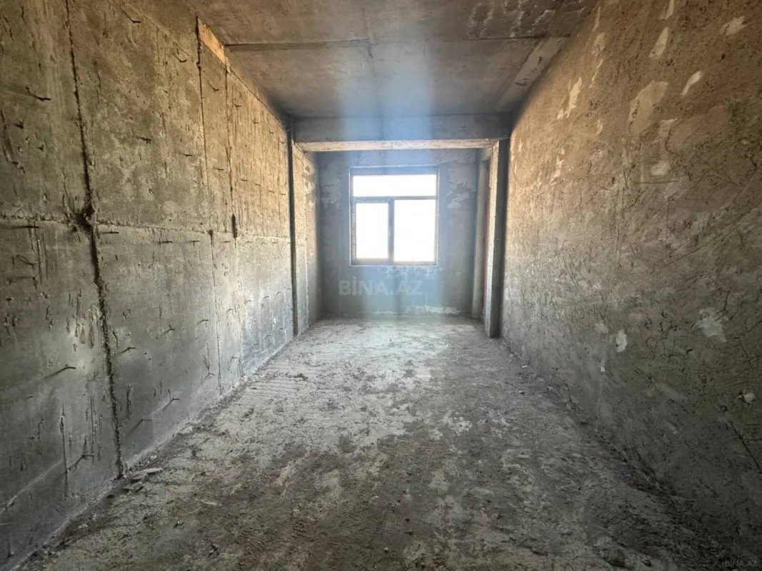 Satılır 3 otaqlı mənzil 137 m²