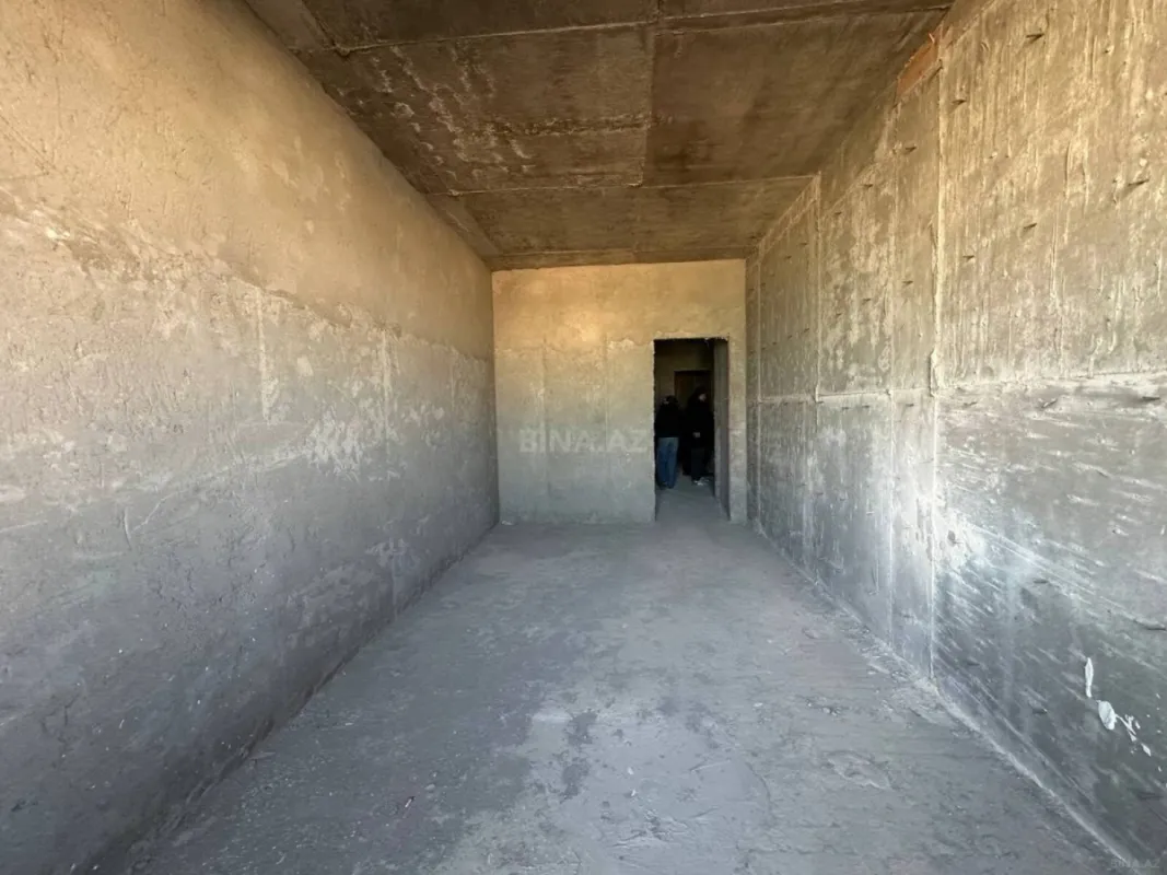 Satılır 3 otaqlı mənzil 137 m²