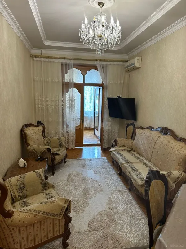Satılır 2 otaqlı mənzil 68 m²