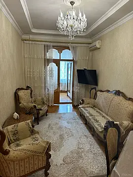 Satılır 2 otaqlı mənzil 68 m²