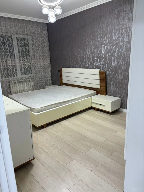 Kirayə verilir 3 otaqlı mənzil 91 m²