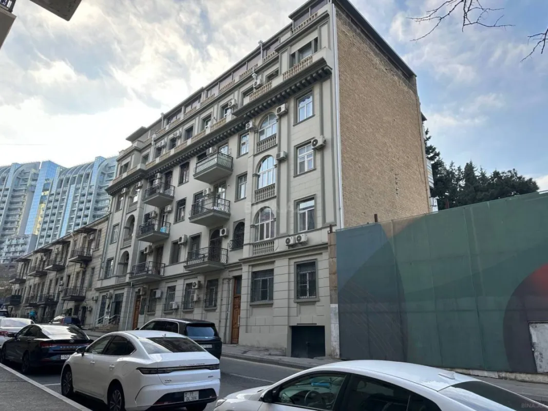 Satılır 3 otaqlı mənzil 90 m²