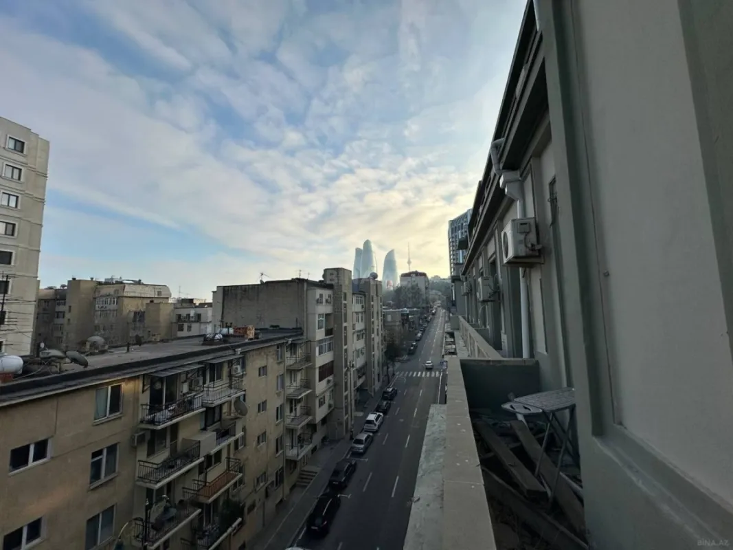 Satılır 3 otaqlı mənzil 90 m²