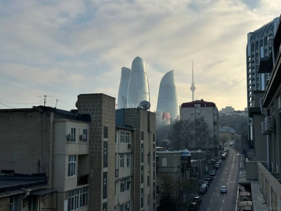 Satılır 3 otaqlı mənzil 90 m²