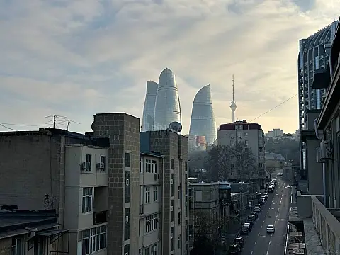 Satılır 3 otaqlı mənzil 90 m²