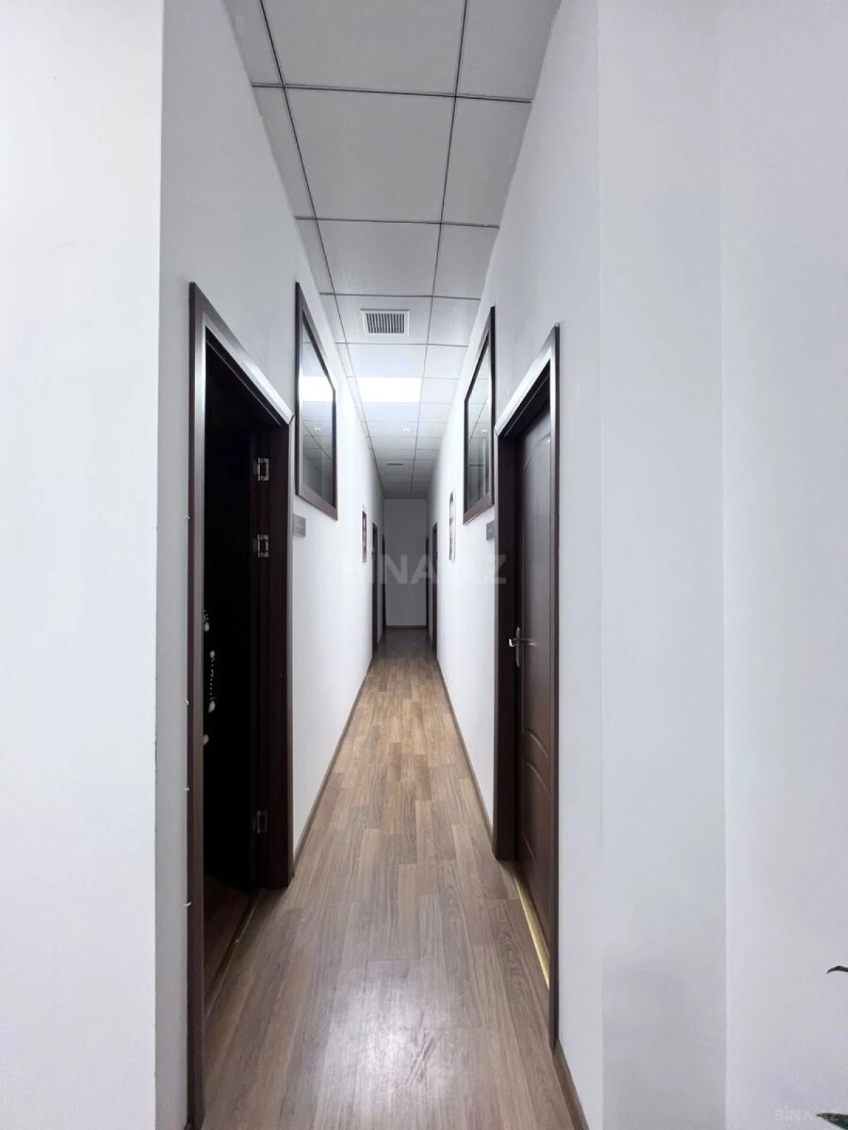 Kirayə verilir 6 otaqlı ofis 131 m²