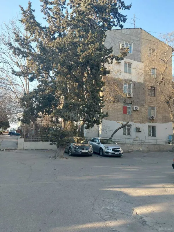 Satılır 1 otaqlı mənzil 37 m²