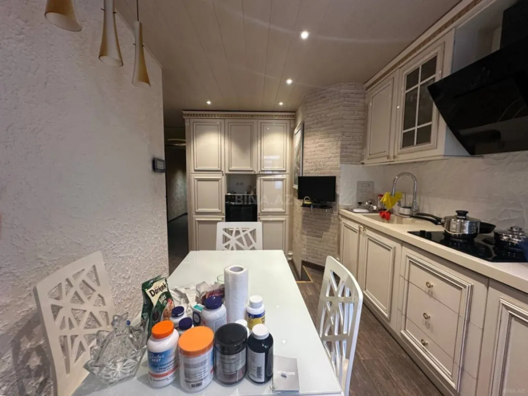 Satılır 3 otaqlı mənzil 120 m²