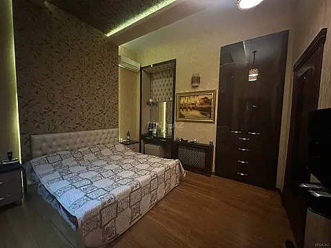 Satılır 3 otaqlı mənzil 120 m²