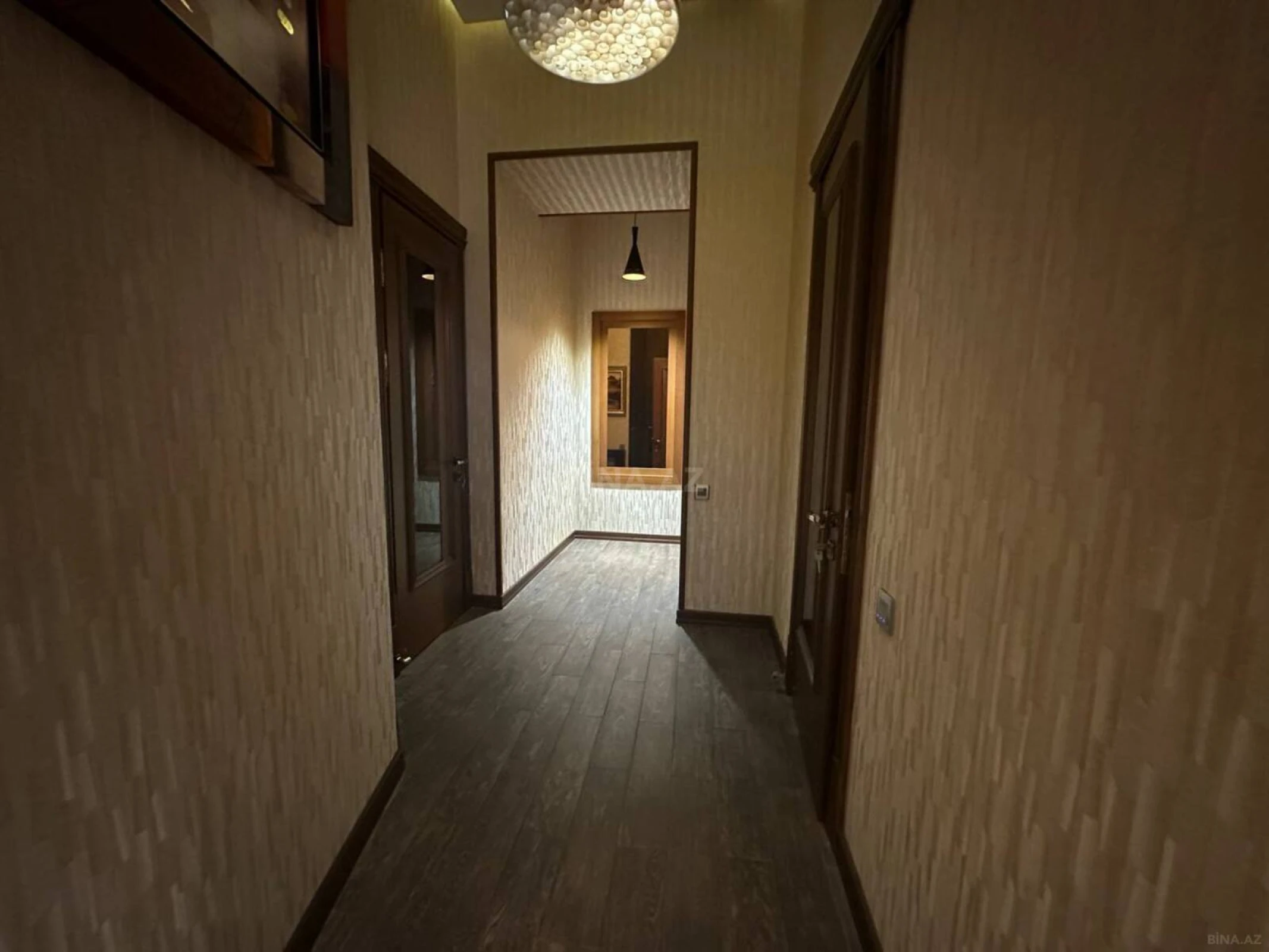 Satılır 3 otaqlı mənzil 120 m²