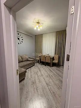 Kirayə verilir 2 otaqlı mənzil 67 m²