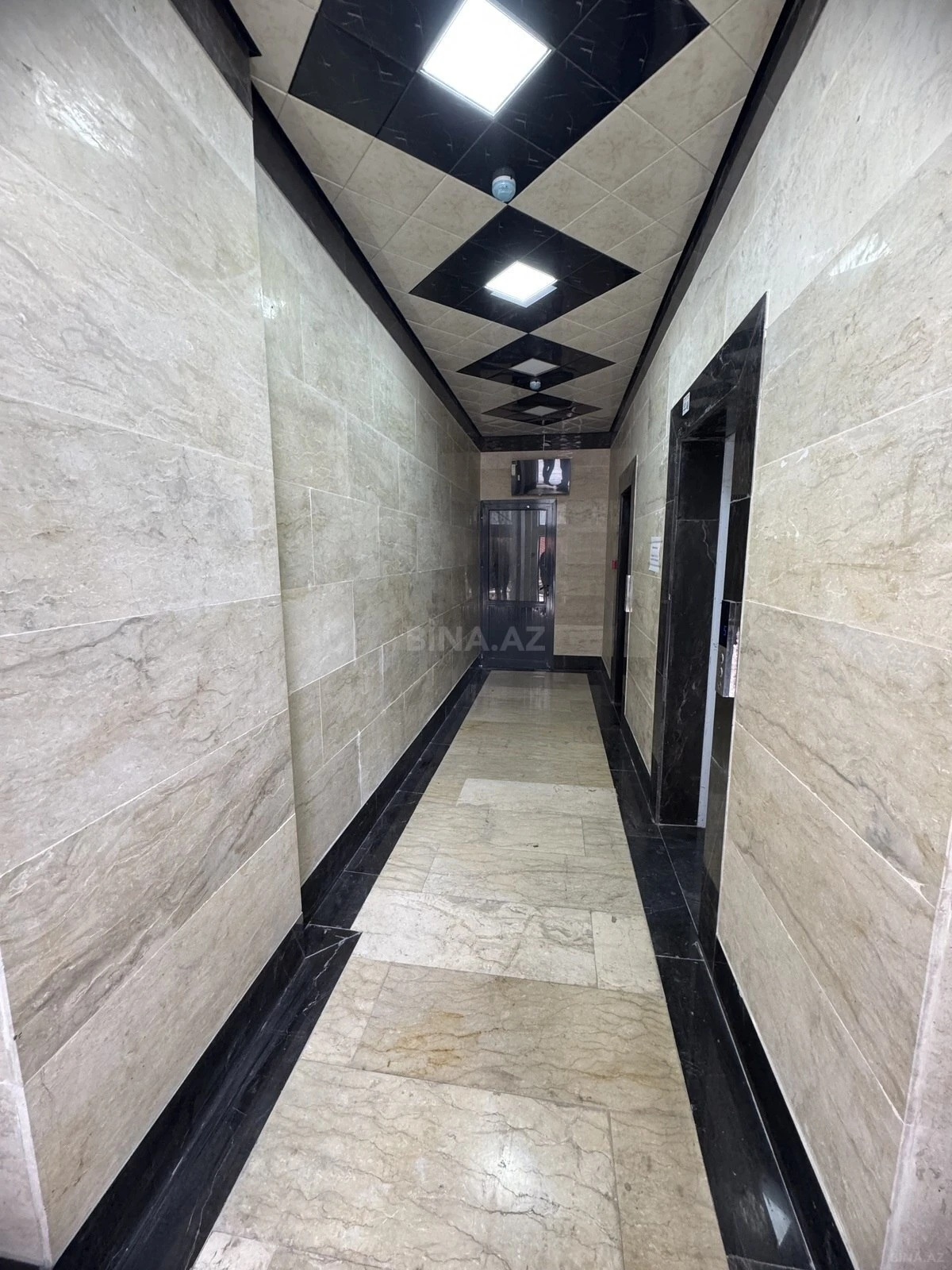 Satılır 2 otaqlı mənzil 85 m²