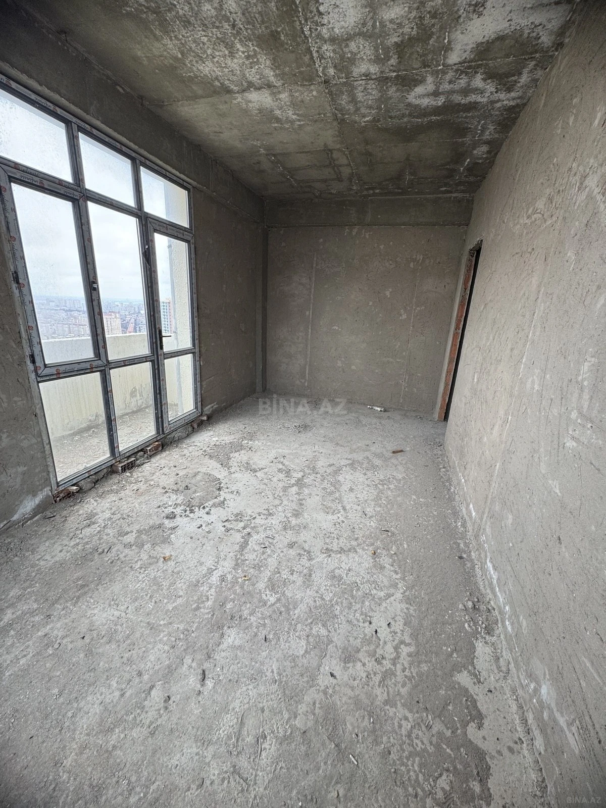 Satılır 2 otaqlı mənzil 85 m²