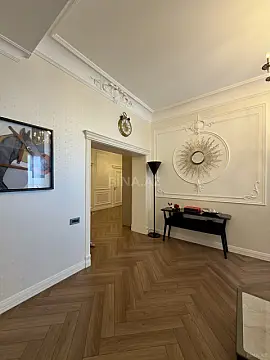 Satılır 3 otaqlı mənzil 165 m²