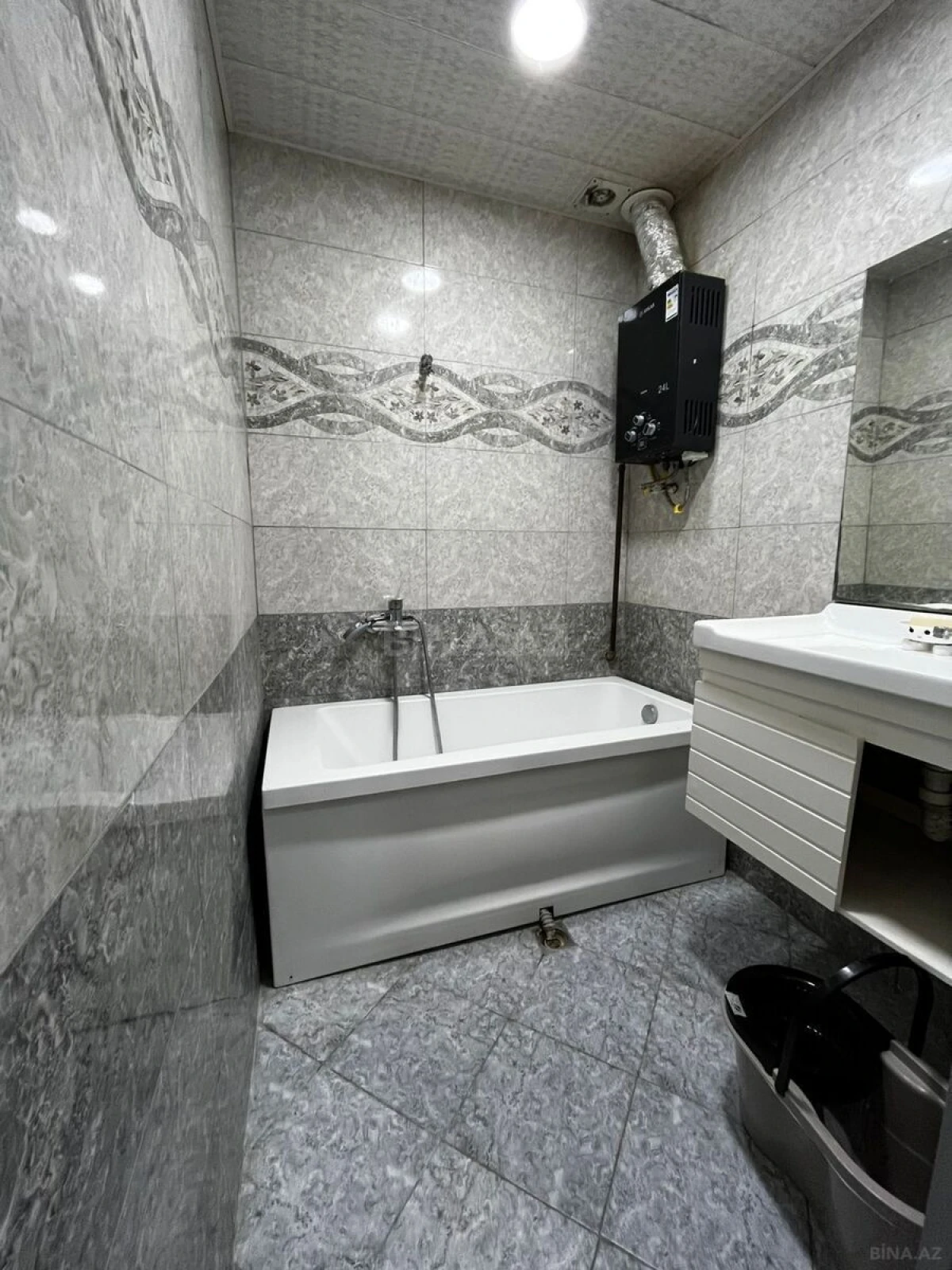 Satılır 2 otaqlı mənzil 59 m²