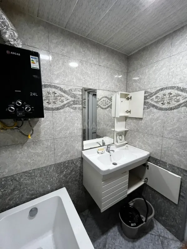 Satılır 2 otaqlı mənzil 59 m²