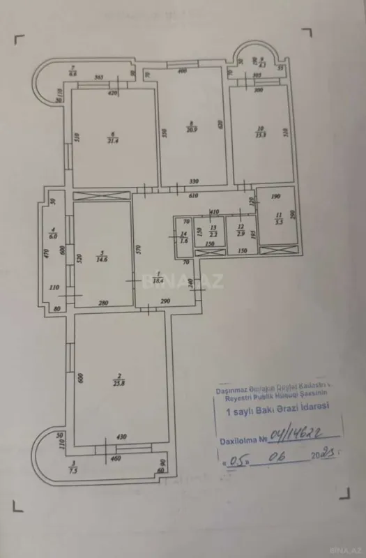 Satılır 3 otaqlı mənzil 153 m²