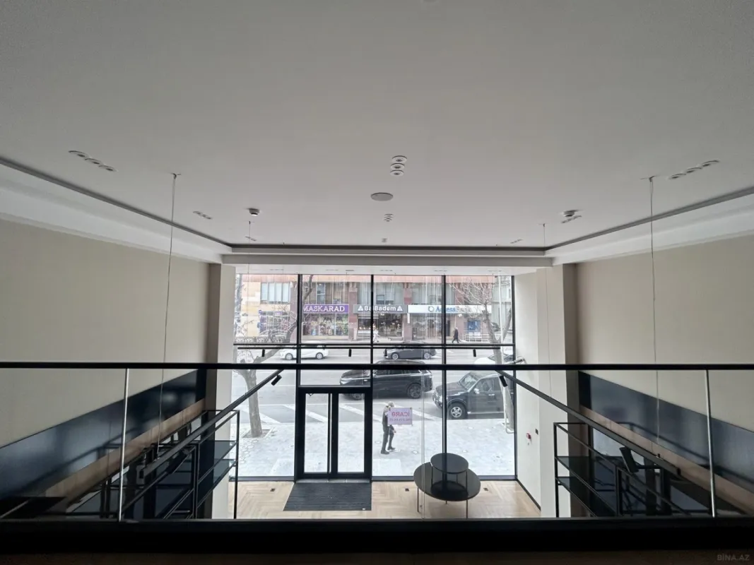 Kirayə verilir obyekt 180 m²