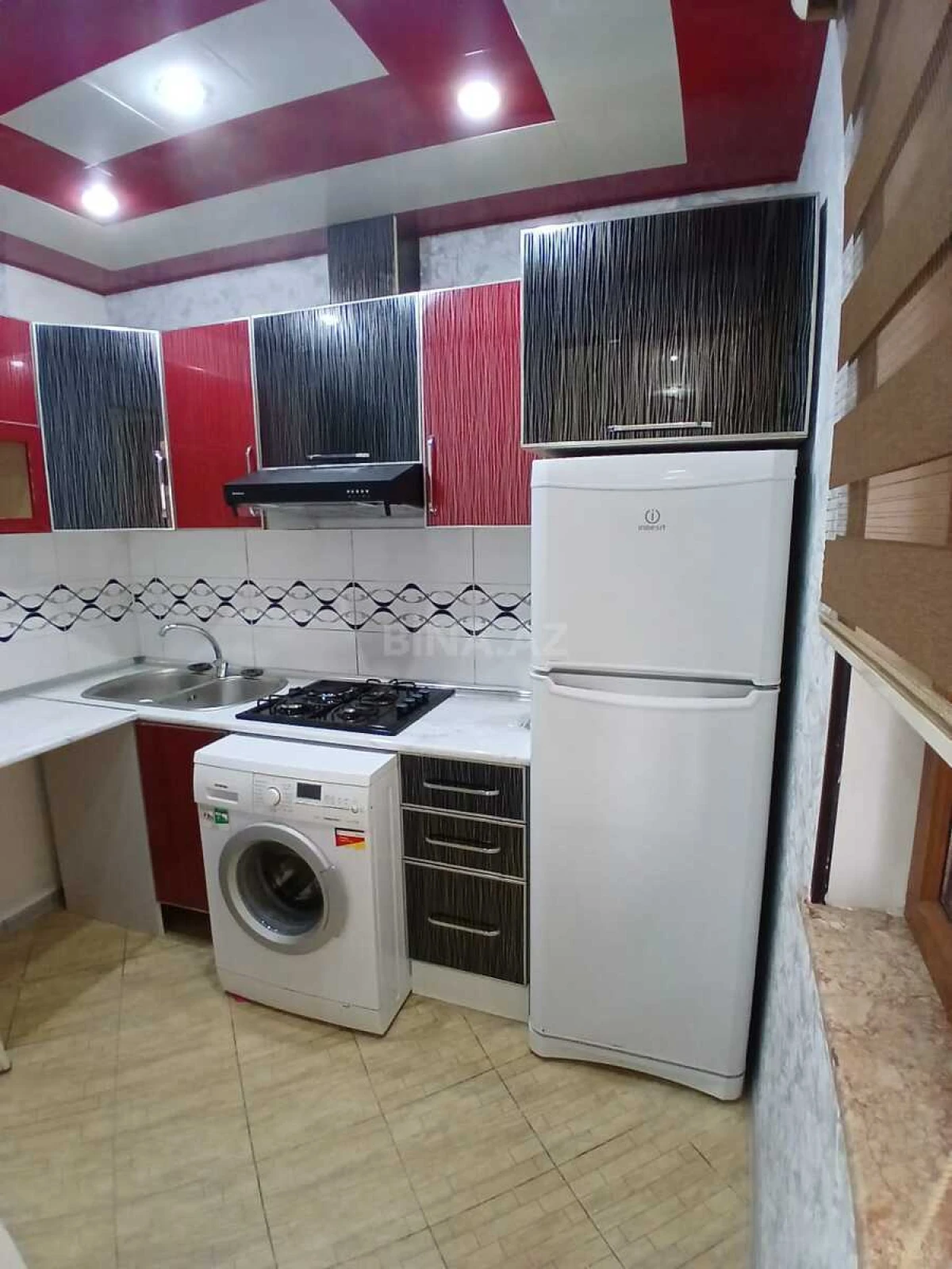 Satılır 3 otaqlı mənzil 83 m²