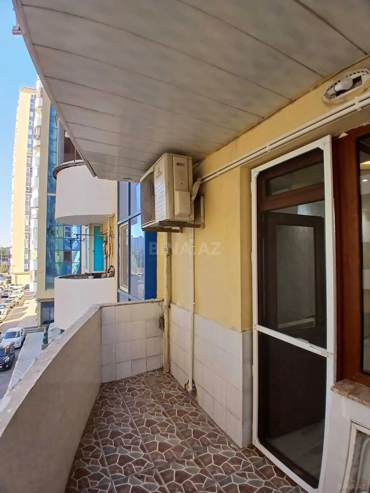 Satılır 3 otaqlı mənzil 83 m²