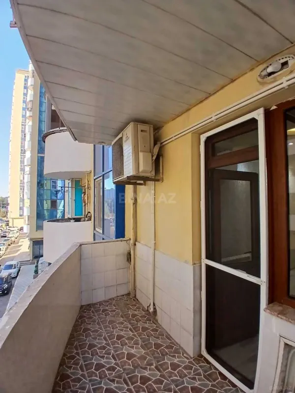 Satılır 3 otaqlı mənzil 83 m²