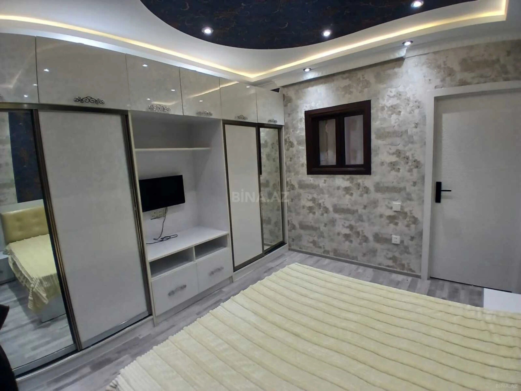 Satılır 3 otaqlı mənzil 83 m²