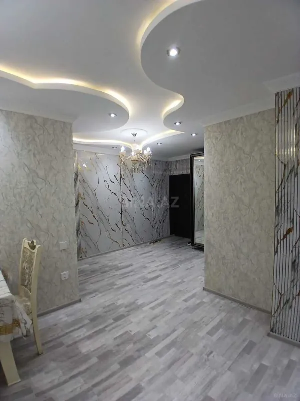 Satılır 3 otaqlı mənzil 83 m²