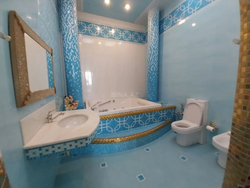 Satılır 5 otaqlı mənzil 550 m²