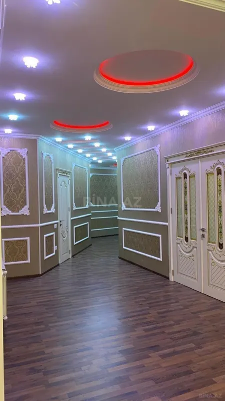 Satılır 5 otaqlı mənzil 350 m²