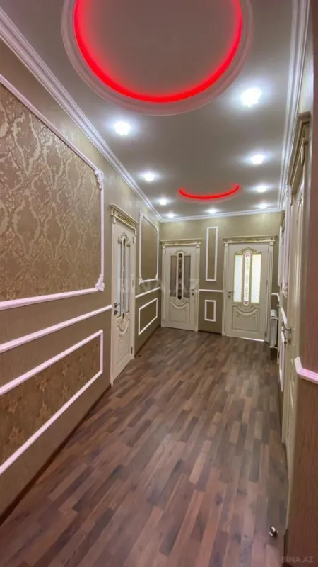 Satılır 5 otaqlı mənzil 350 m²