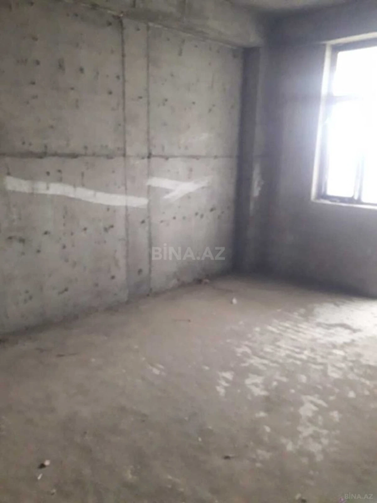 Satılır 4 otaqlı mənzil 164 m²