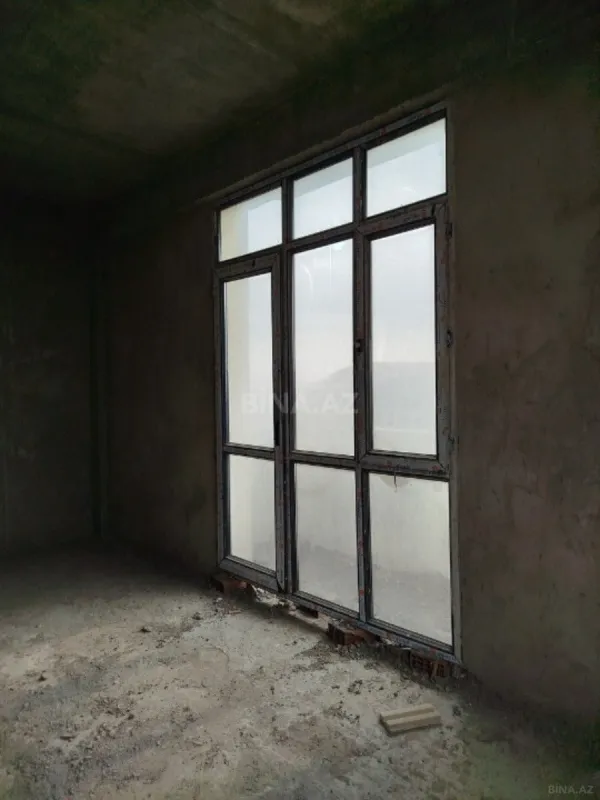 Satılır 4 otaqlı mənzil 164 m²