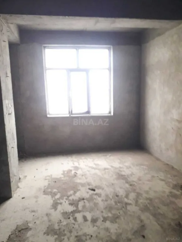 Satılır 4 otaqlı mənzil 164 m²