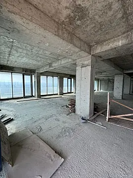 Satılır 10 otaqlı mənzil 1000 m²
