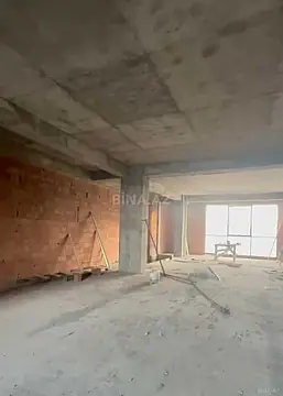 Satılır obyekt 323 m²