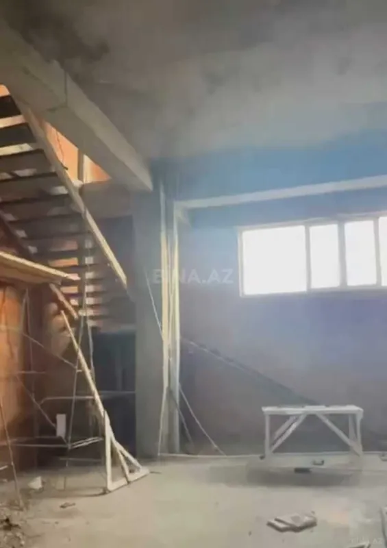 Satılır obyekt 323 m²