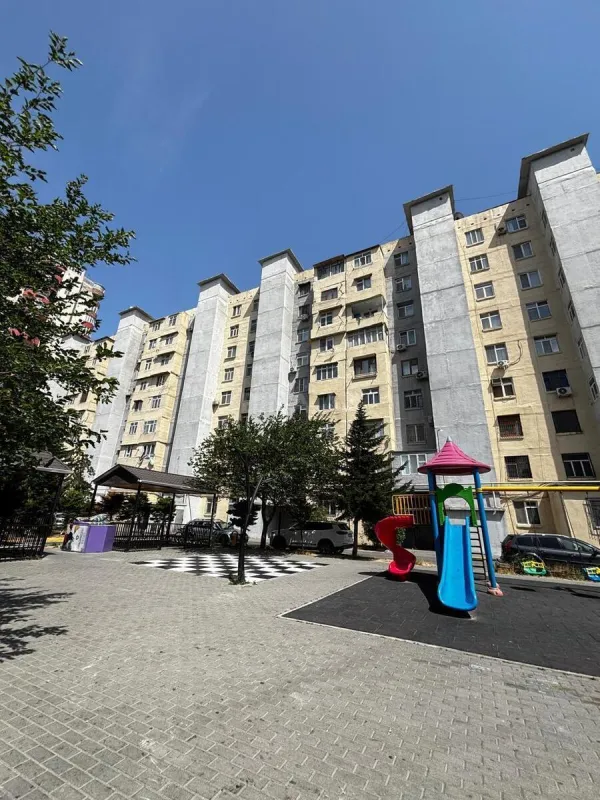 Satılır 2 otaqlı mənzil 60.7 m²