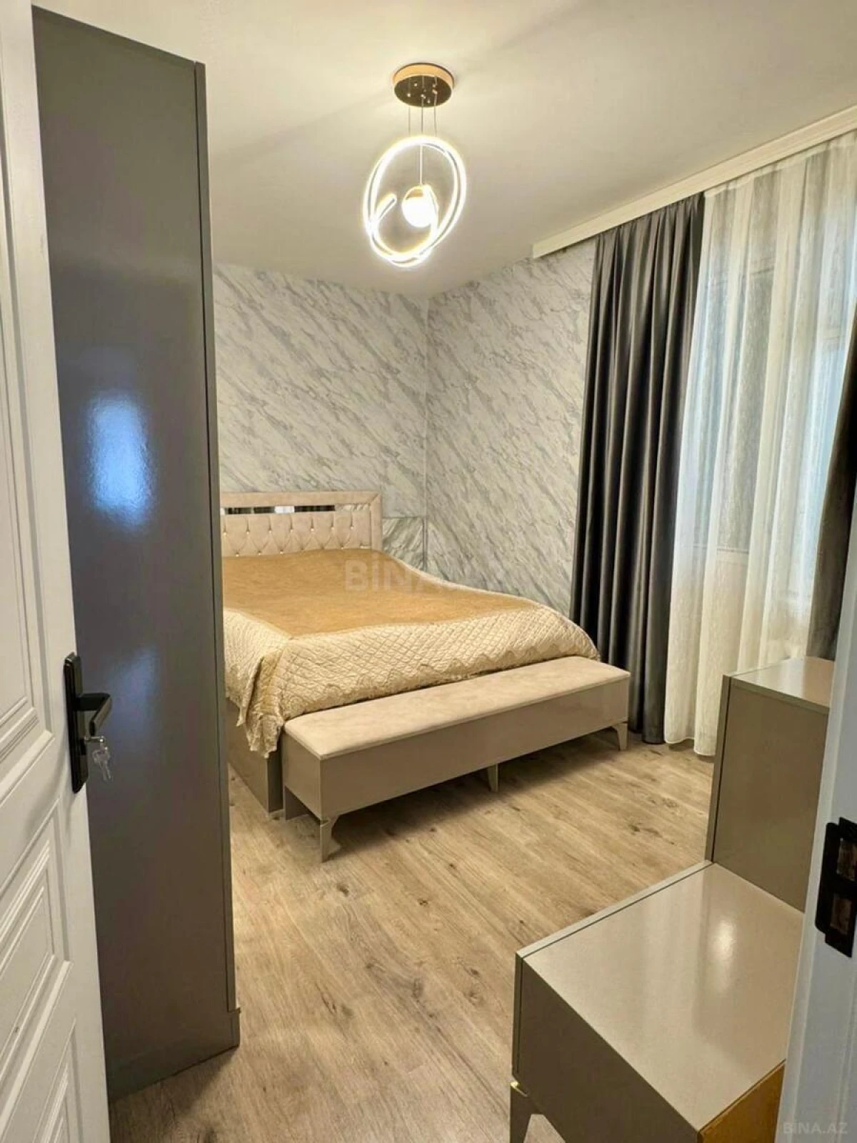 Satılır 2 otaqlı mənzil 60.7 m²