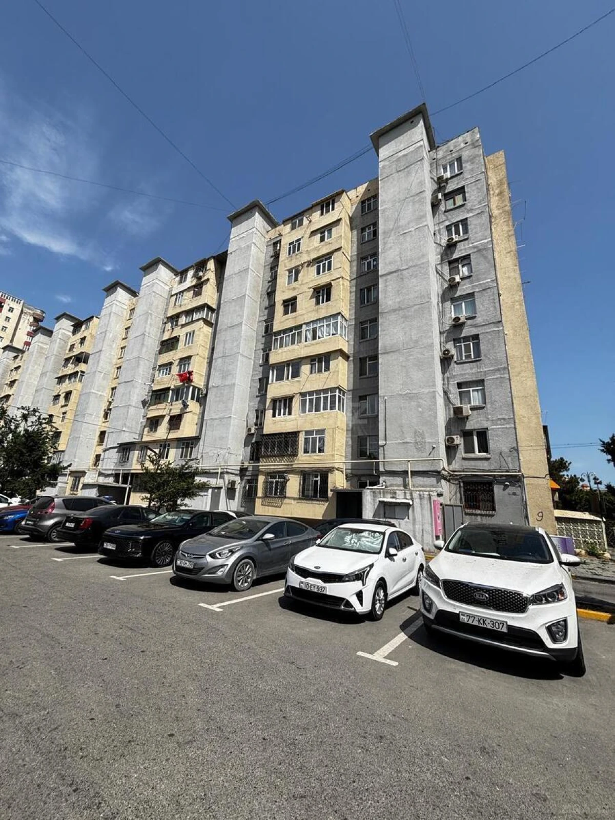Satılır 2 otaqlı mənzil 60.7 m²