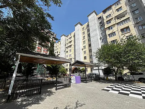 Satılır 2 otaqlı mənzil 60.7 m²